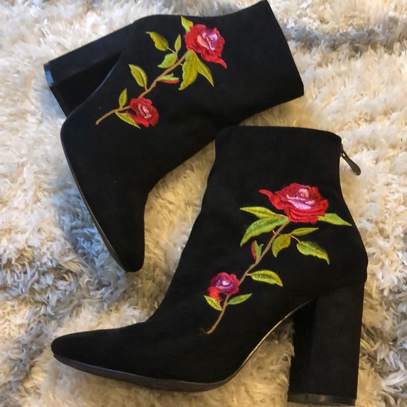 Cape Robbin Shoes - Cape Robbin | black and Rose embroidered boots